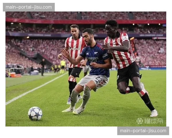 官方：皇家社会主力中场梅里诺小腿比目鱼肌受伤，将缺席至少三周